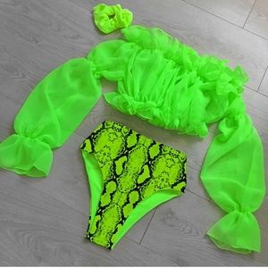 2 Piece Ruffle bikini
